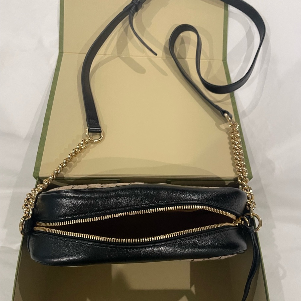 Gucci marmont crossbody.